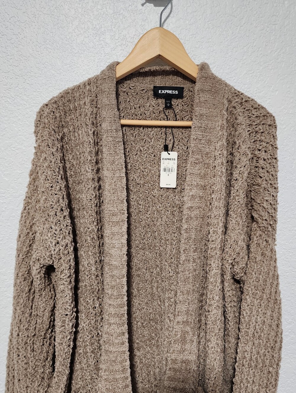 Express Women Chunky Cable Knit Open Front Cardigan Sweater Taupe Tan Medium NWT - Picture 3 of 7